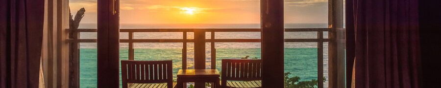 Oceanfront hotels